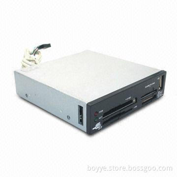 Plug-and-play 3.5-inch Internal Card Reader with Metal Cover, No External Power Required